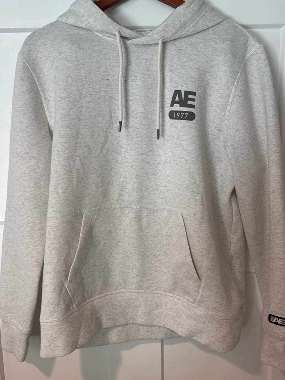 American Eagle Outfitters Light Heather Gray Pullover Hoodie